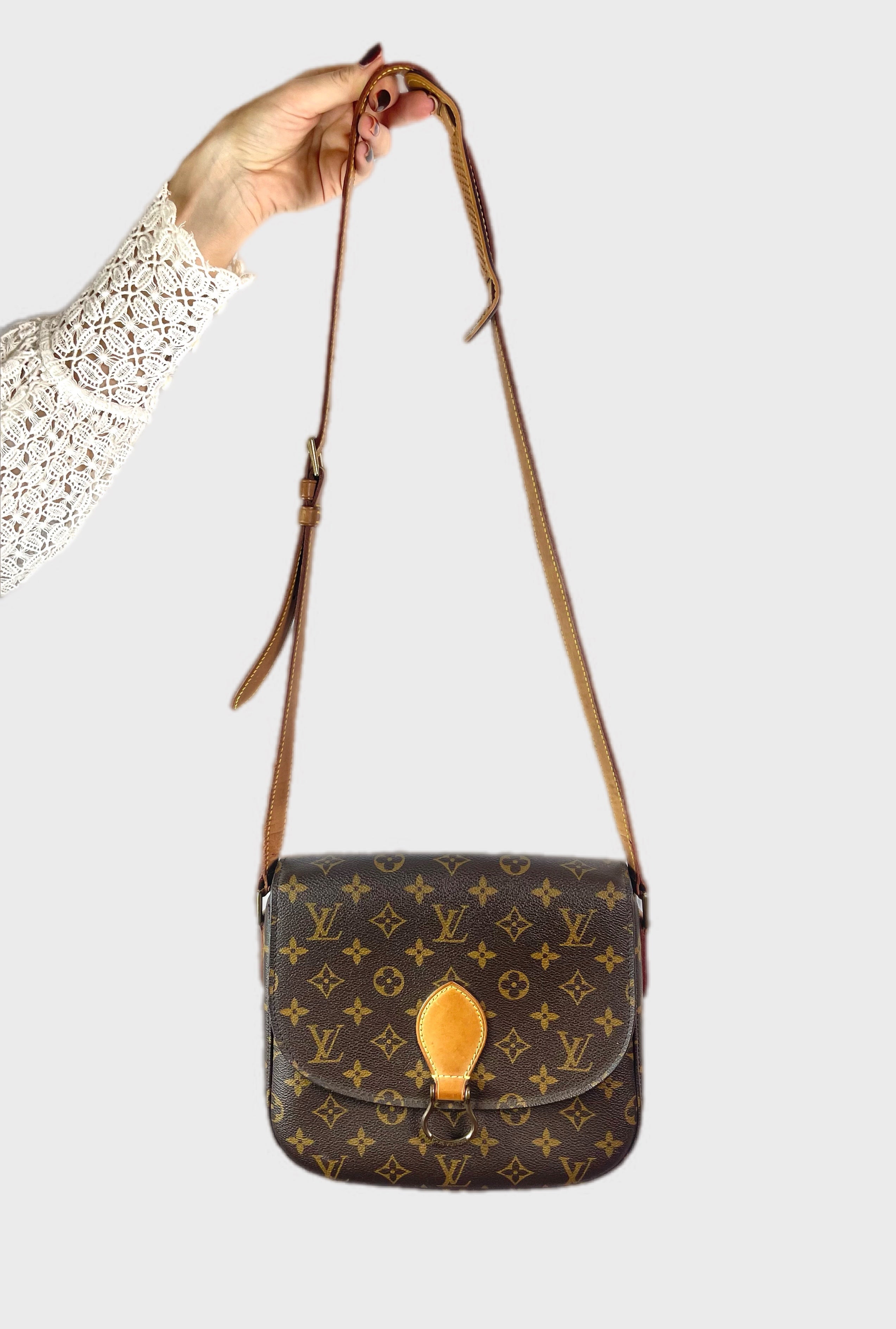 LOUIS VUITTON MONOGRAM SHOULDER BAG