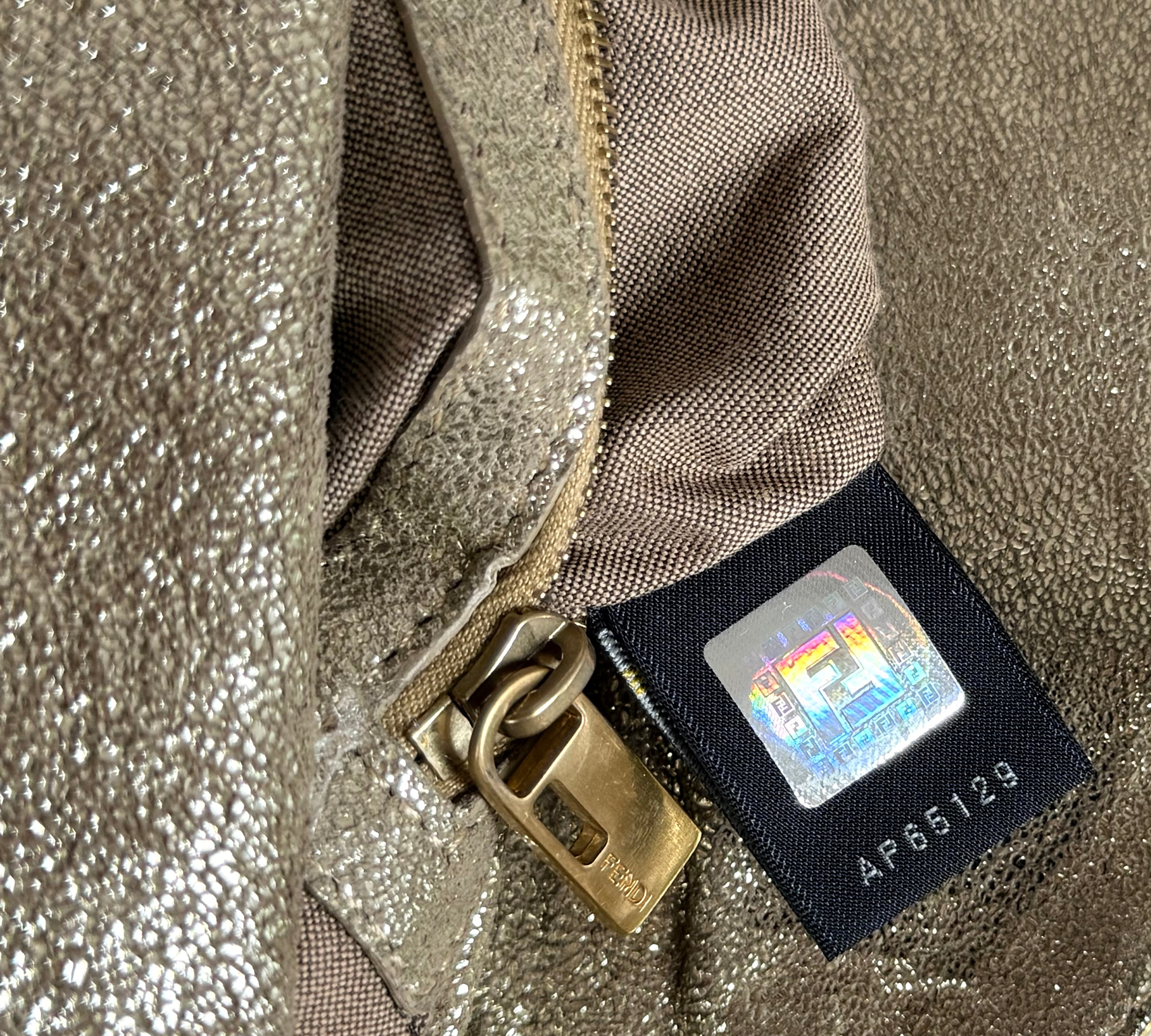 FENDI VINTAGE BAGUETTE GOLD BEIGE