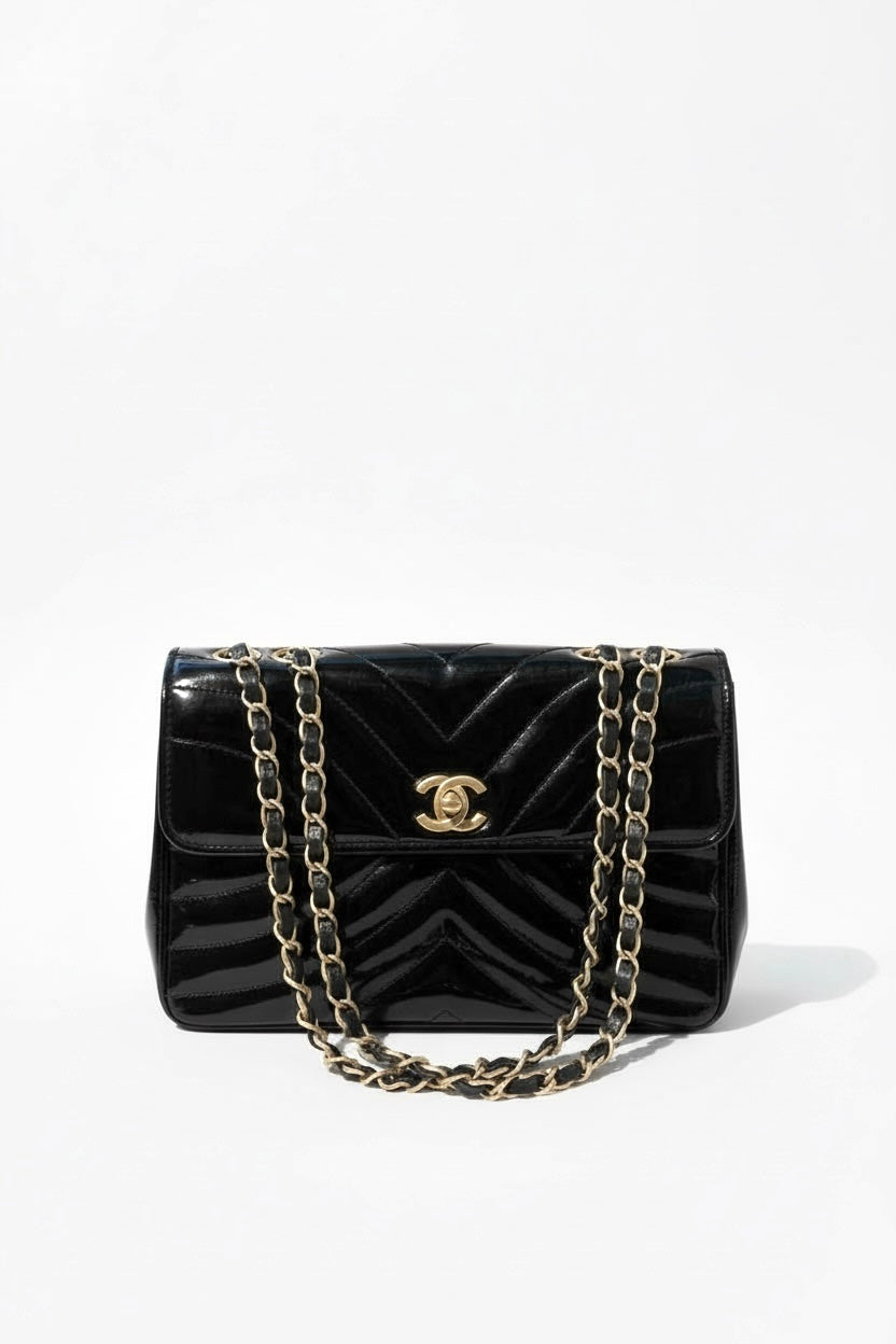 VINTAGE CHANEL BLACK PATENT LEATHER Y2K SINGLE FLAP DOUBLE CHAIN