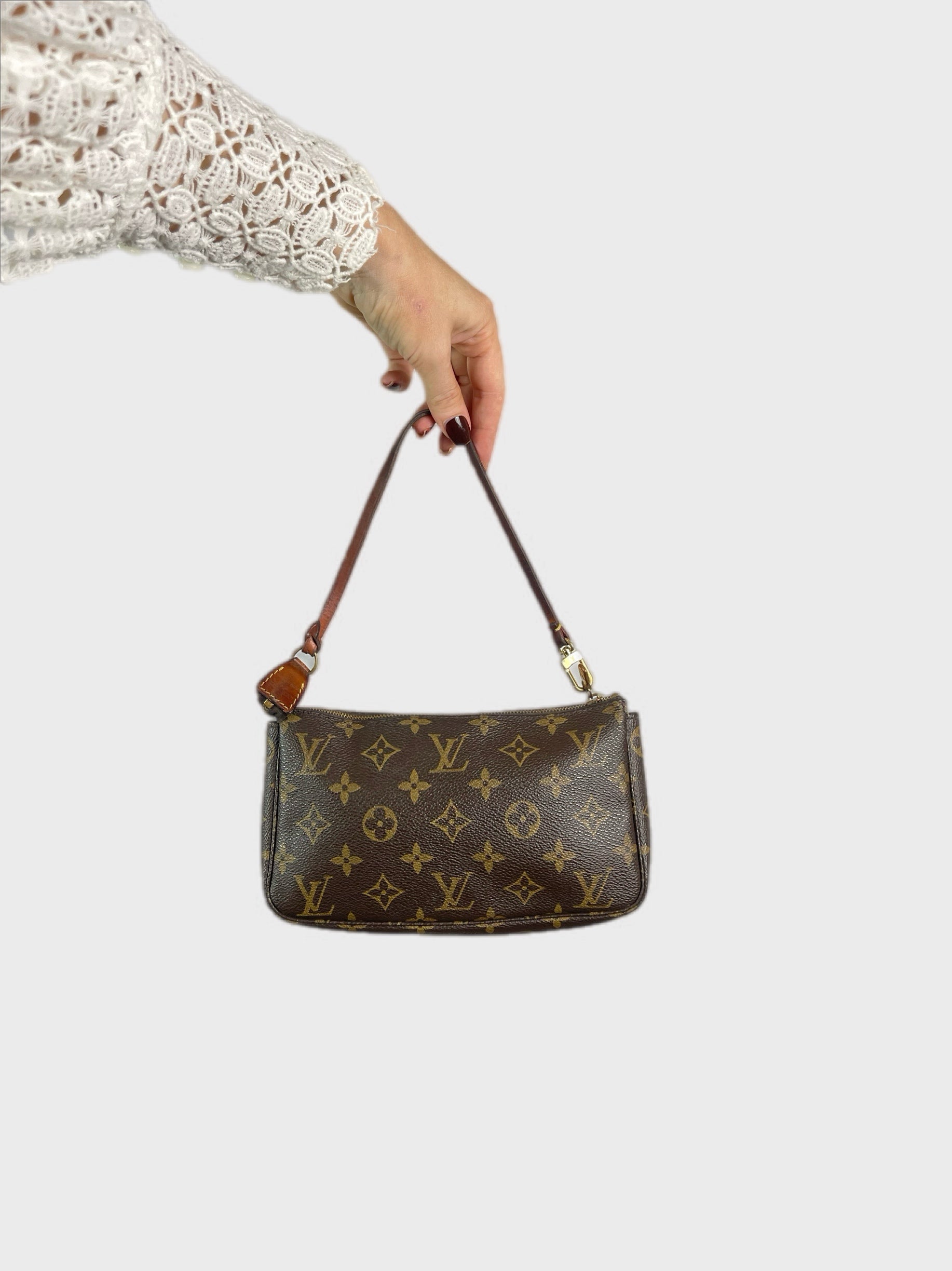LOUIS VUITTON LV VINTAGE MONOGRAM POCHETTE Y2K CHERRY