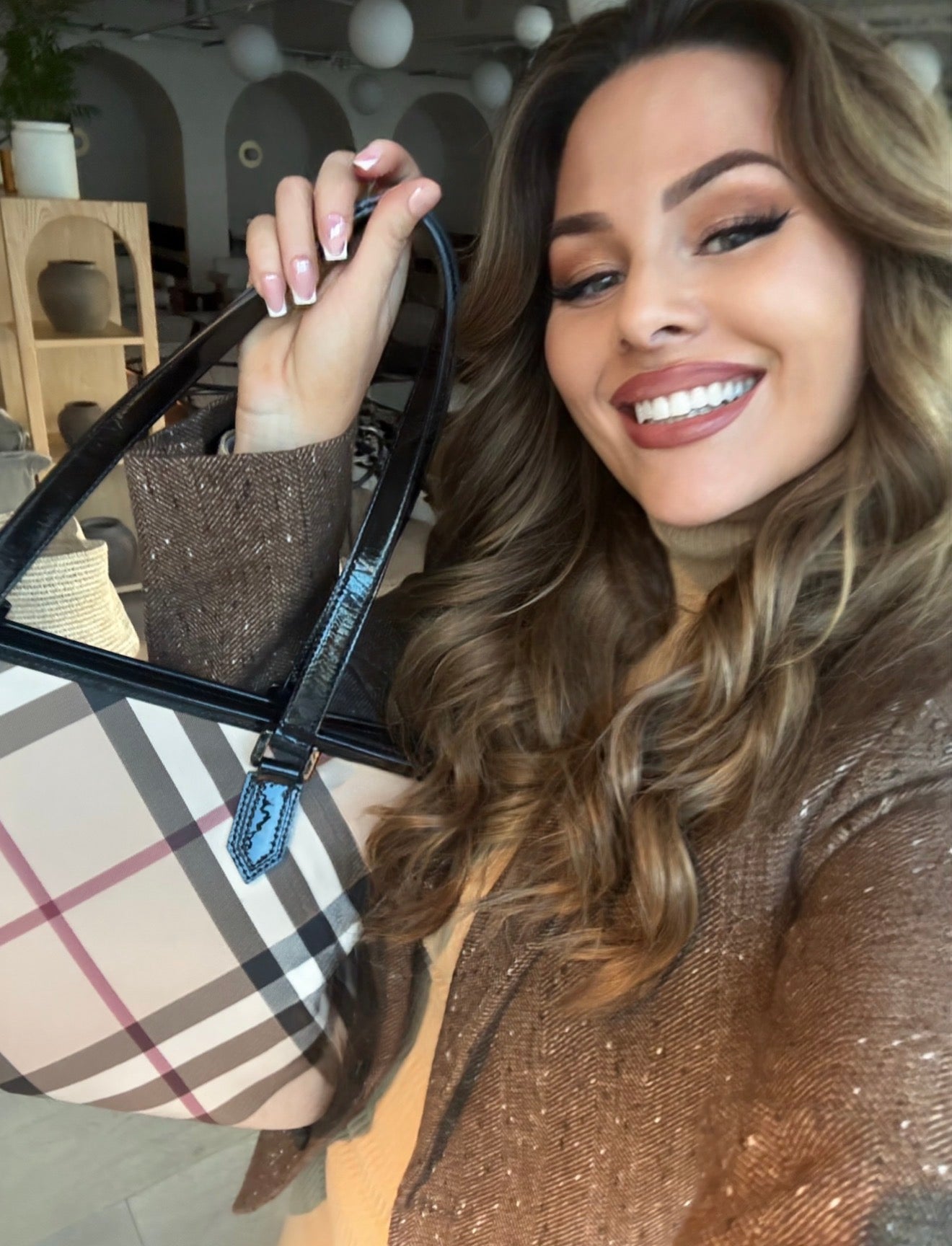 BURBERRY BEIGE SUPERNOVA CHECK TOTE BAG