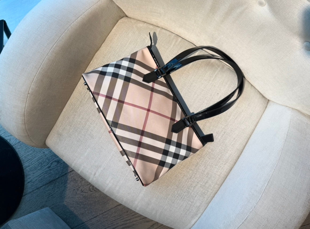 BURBERRY BEIGE SUPERNOVA CHECK TOTE BAG