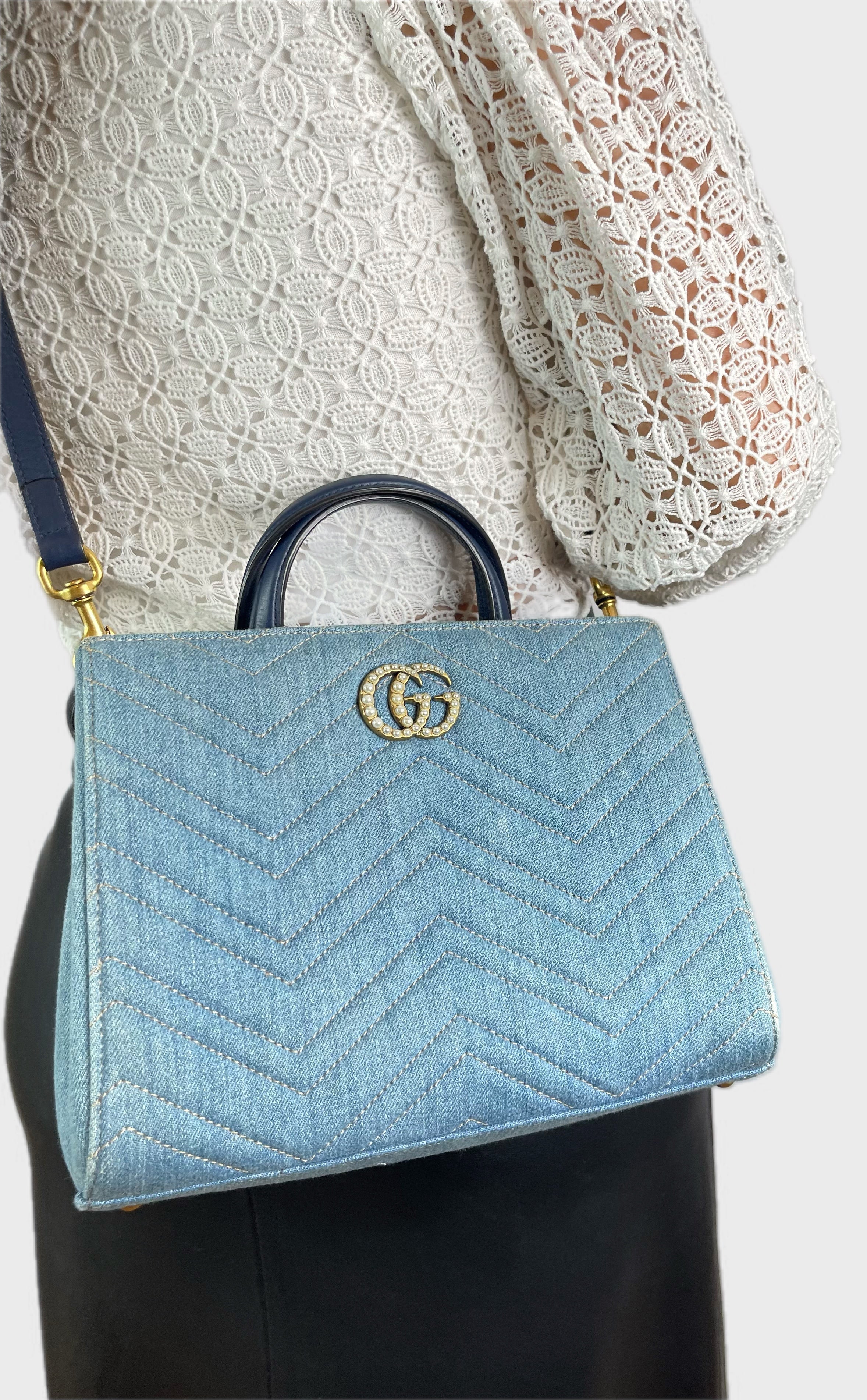 GUCCI GG MARMONT METALASSÉ DENIM BAG
