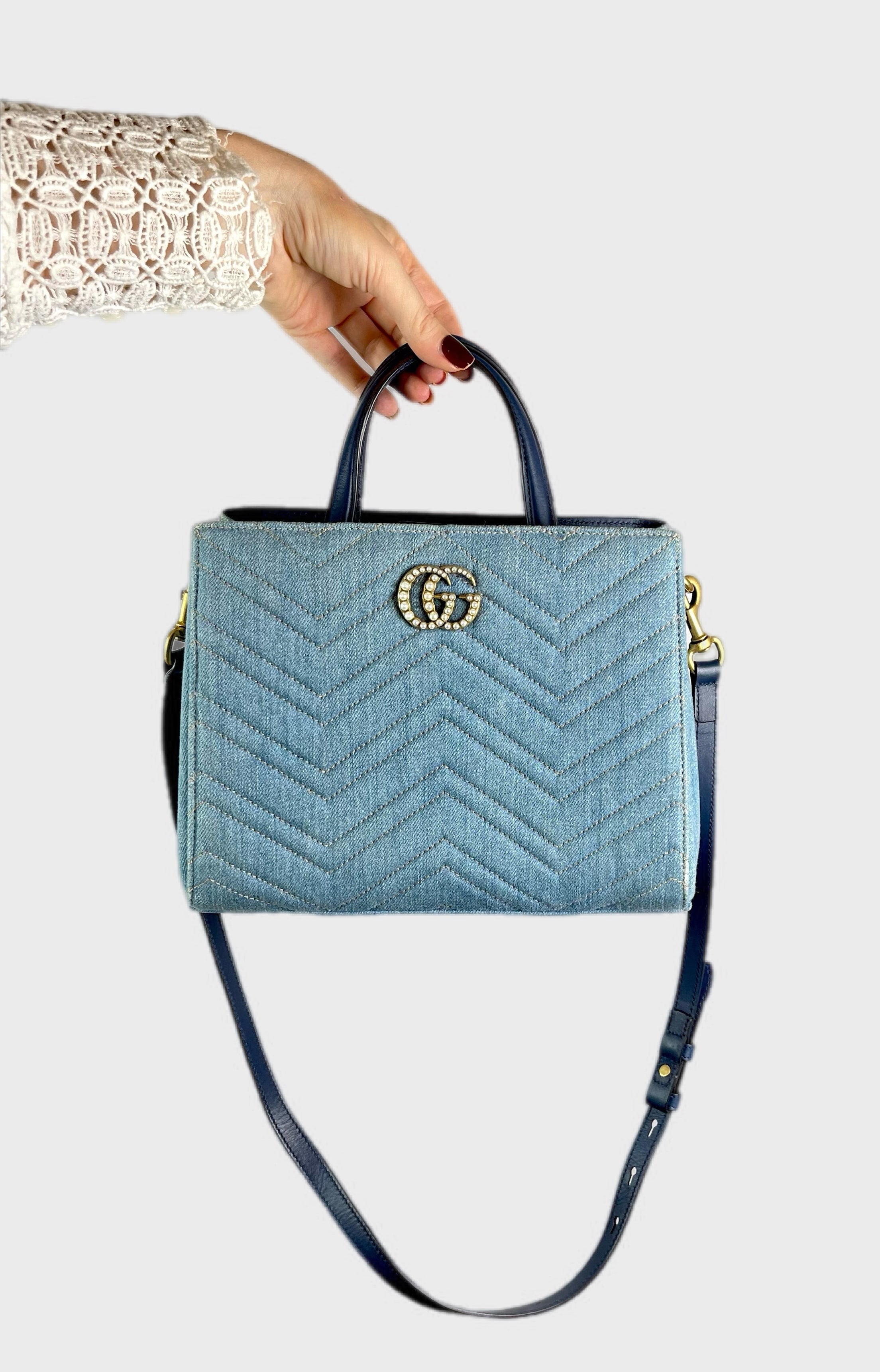 GUCCI GG MARMONT METALASSÉ DENIM BAG