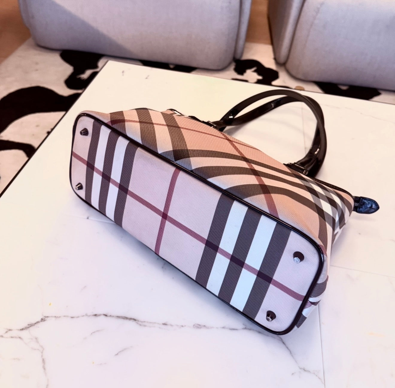 BURBERRY BEIGE SUPERNOVA CHECK TOTE BAG