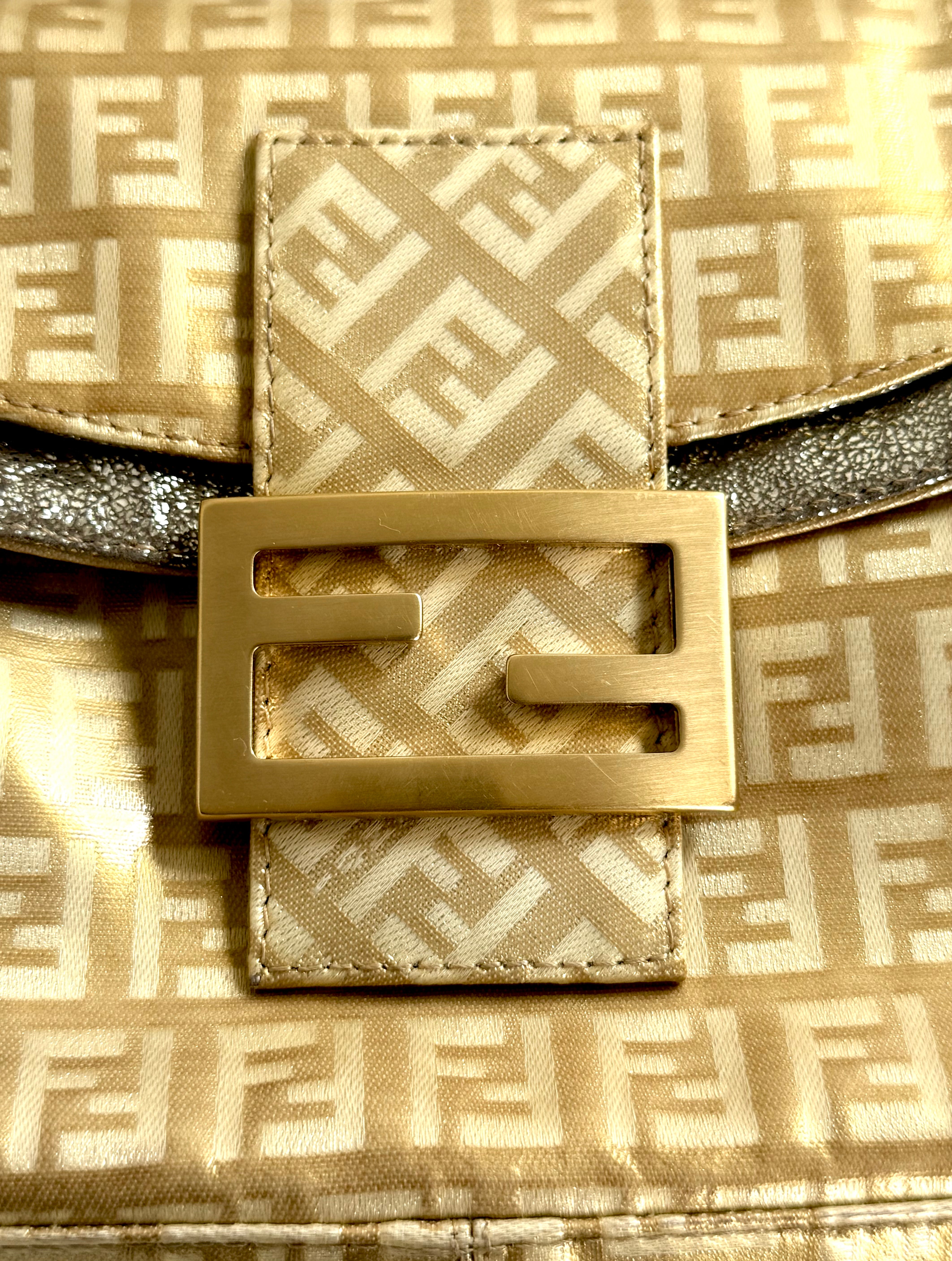 FENDI VINTAGE BAGUETTE GOLD BEIGE